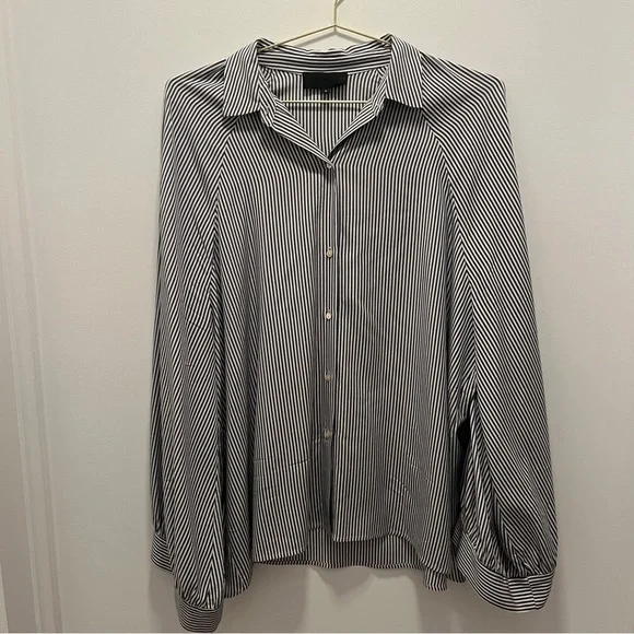 Nili Lotan Leah Blue and White Bell Sleeve Button Up Blouse Shirt - Picture 4 of 8